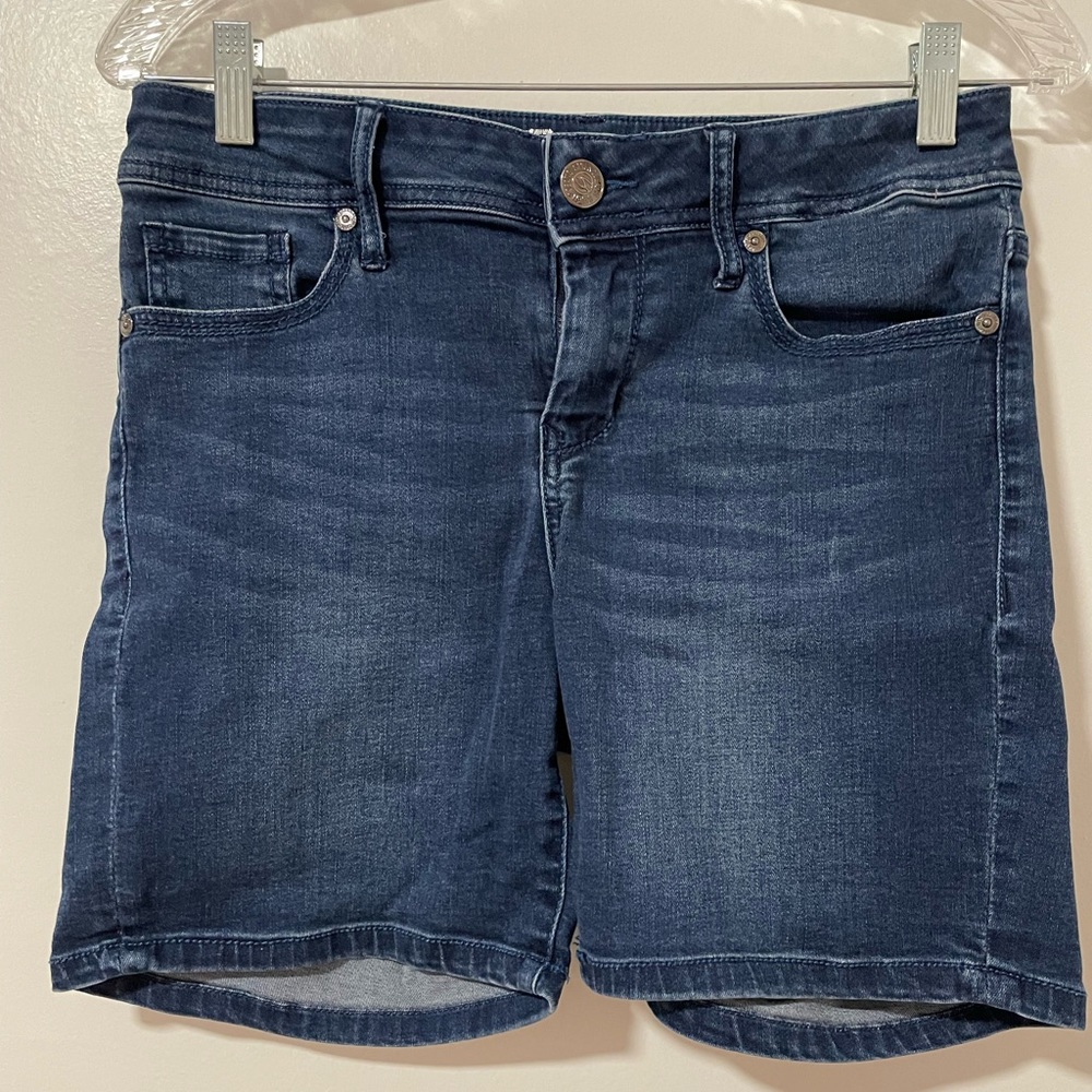 FINAL SALE Seven 7 Denim Shorts Sz 4